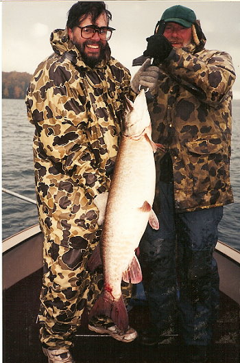 Eagle River Wisconsin fishing guide for musky, walleye, trout and fly fishing Eagle River in Vilas, Onieda and Forest County Wisconsin with Al Gall Wisconsin Fishing and Deer Hunting Guide Service